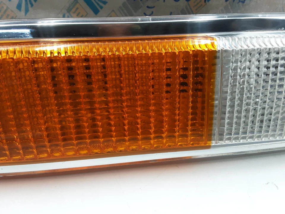  Luz atenuadora delantera izquierda peugeot 304 hecha en Francia  Foto 3 de 4