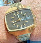 Vintage 1970s Timex Mercury Day-Date Mens Wristwatch