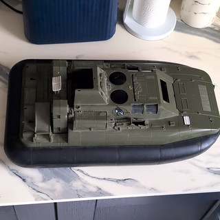 Military Hovercraft Vehicle 1:18 Waterproof RTR Green/Black Plastic