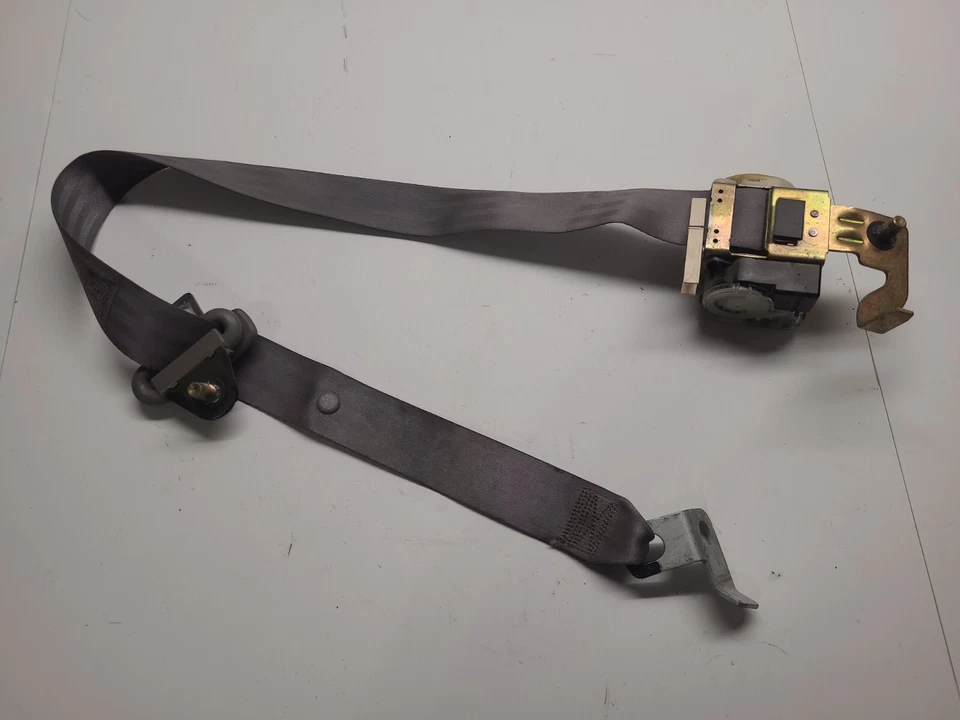 1997-2004 FORD MUSTANG COUPE REAR SEAT BELT LH DRIVER GREY OEM 98 99 00 01 02 03 Foto 3 de 4