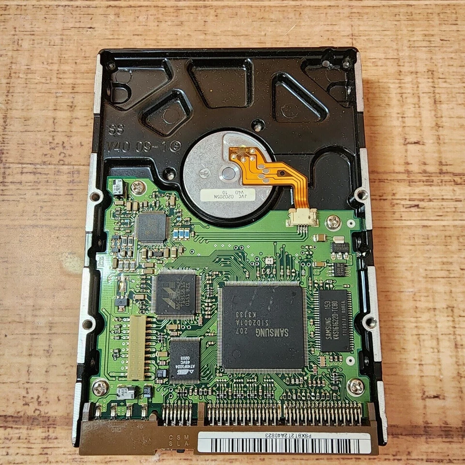 Samsung Spinpoint SP4002H 40GB Internal IDE 7200RPM 3.5" (SP4002H) Hard Drive - Image 4 of 4