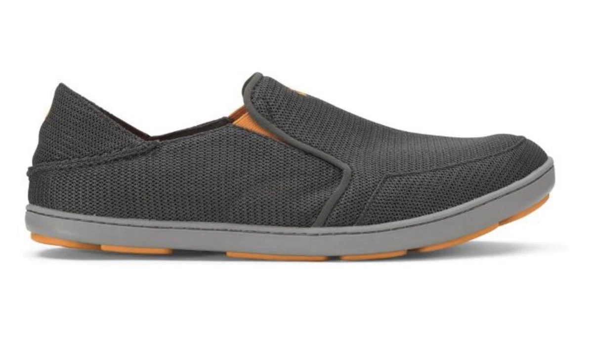 Cleaning olukai shop shoes