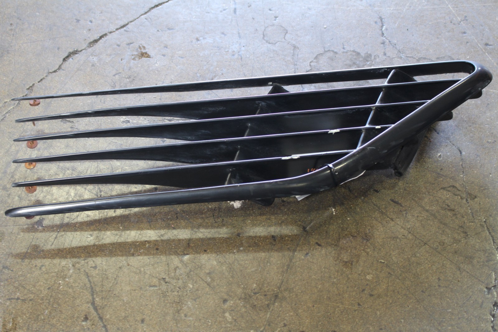 Ferrari Mondial, LH, Left, Metal on Body Grille, Chipped, Used, P/N 60779300