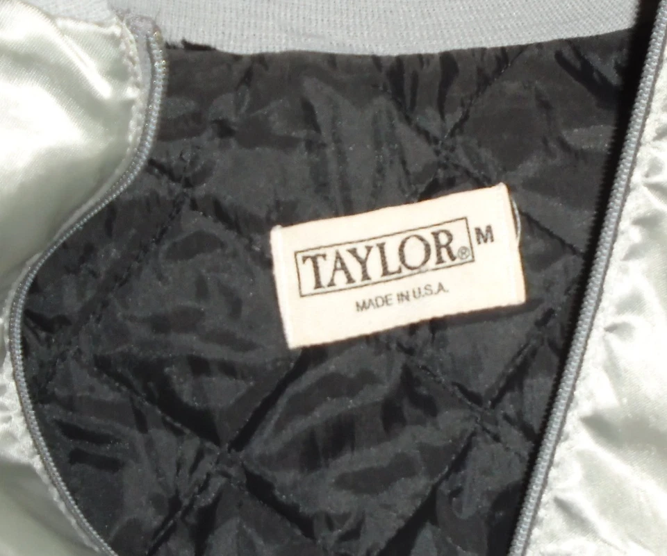 CHAQUETA DE NAILON NASCAR VINTAGE HECHA EN EE. UU. CHAQUETA DE CARRERAS TALLA MEDIANA Foto 3 de 3