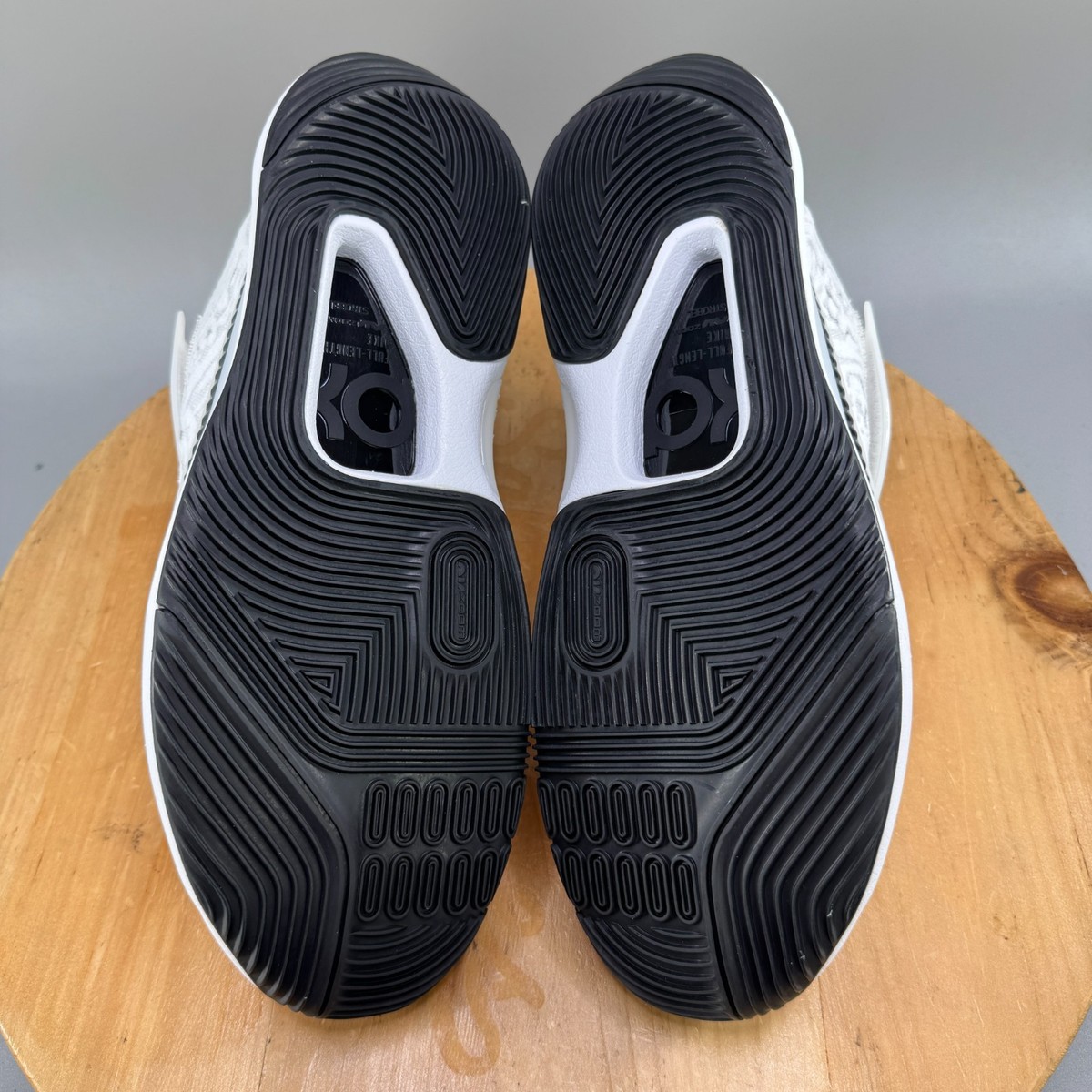 Nike KD 14 TB Promo Mens Size 14 Shoes White Black Oreo  display picture 2