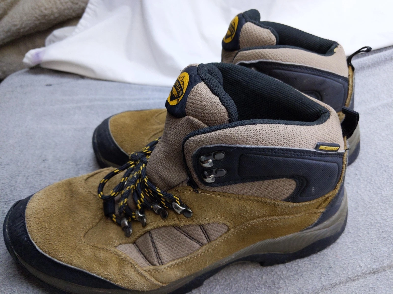 50 Peaks Snow Boots Mens 8.5 41.5 Brown Suede Waterproof Hiking Outdoor Trail