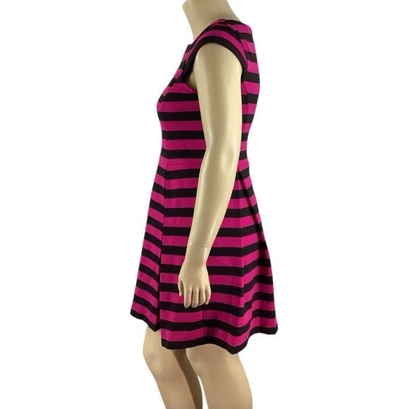 Vestido INC International Concepts Talla L Rosa Negro Rayas Ajuste y Acampanado Foto 4 de 4