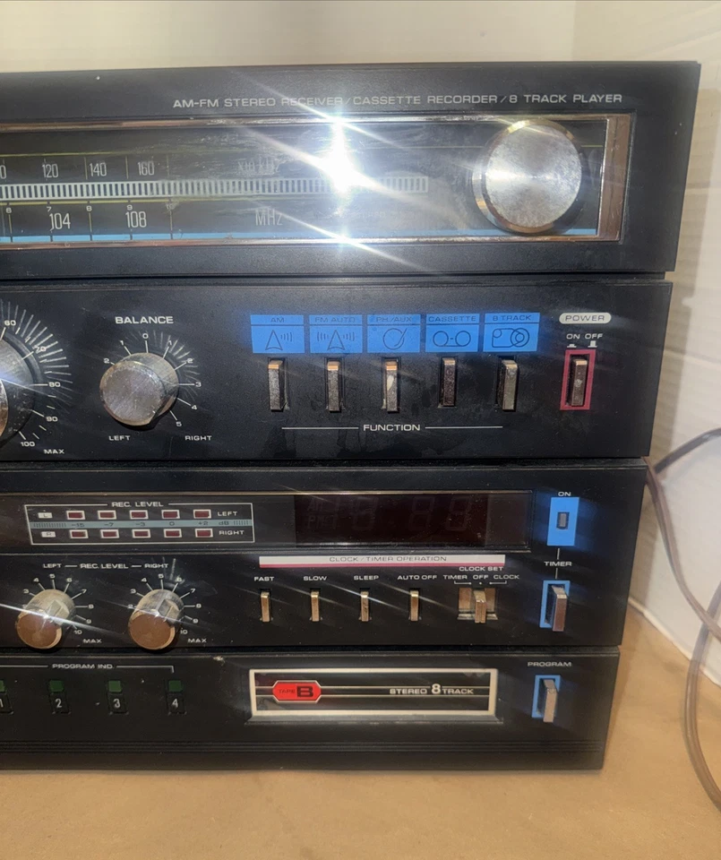 SOUNDESIGN 5958 AM/FM estéreo con grabadora/reproductor de casete reproductor de 8 pistas DE COLECCIÓN Foto 3 de 4