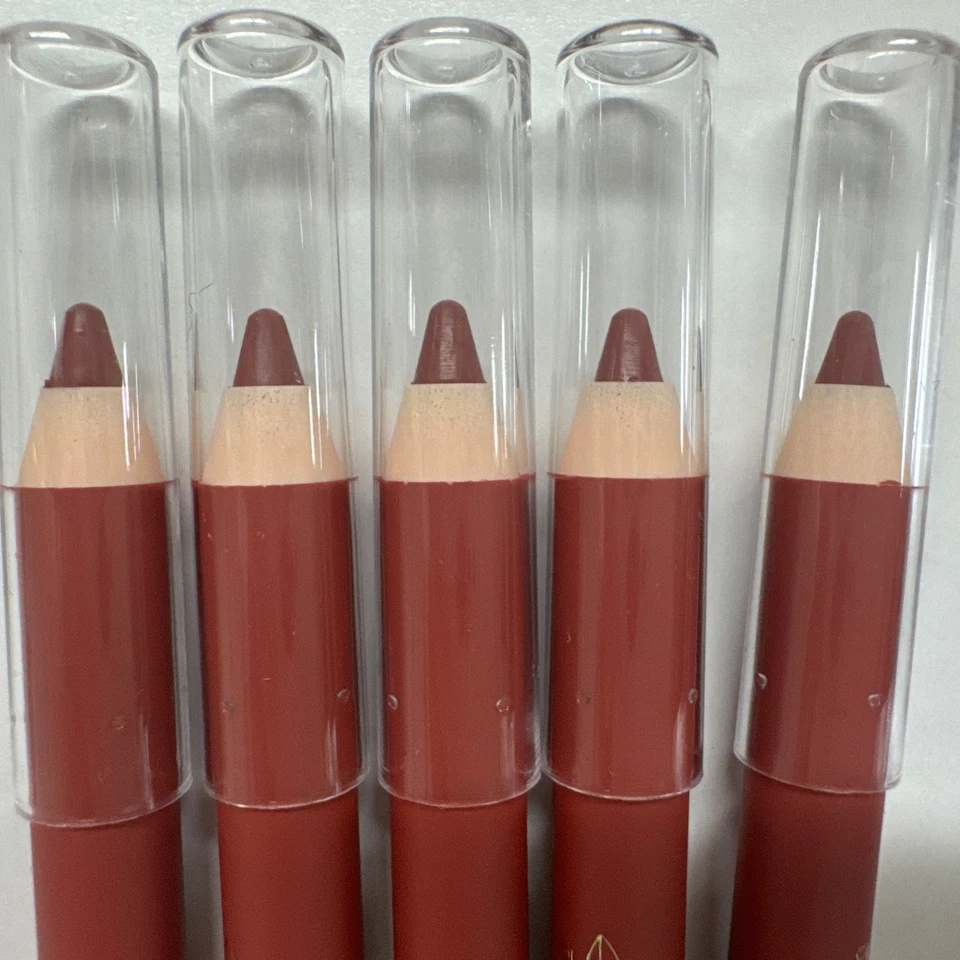Lápiz delineador de labios 10 Estee Lauder Double Wear Stay In Place 014 rosa tamaño de viaje Foto 2 de 4