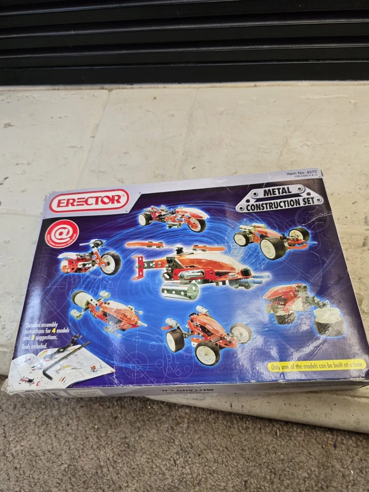 ERECTOR 4570 Helicopter 4 Detailed Models 182 Piece MECCANO 2003 - Image 2 of 4