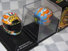 CASCO AGV 1/8 MINICHAMPS 397 010076 ROSSI GP 500 MUGELLO 2001