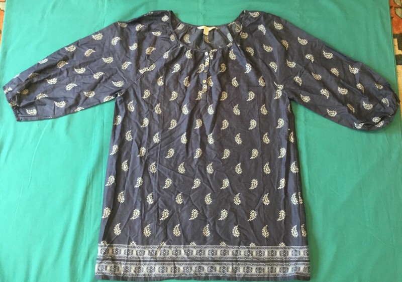NWOT Garnet Hill Top Blue with White Paisley Abalone Buttons 100% Cotton Boho 6