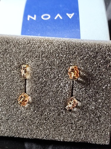 Vintage Avon Earrings NEW IN BOX LL - Picture 3 of 4