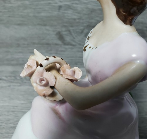 Vintage Rumänien APULUM Lucru manuell, Figur sitzende Frau mit Rosenkorb - Bild 8 von 24