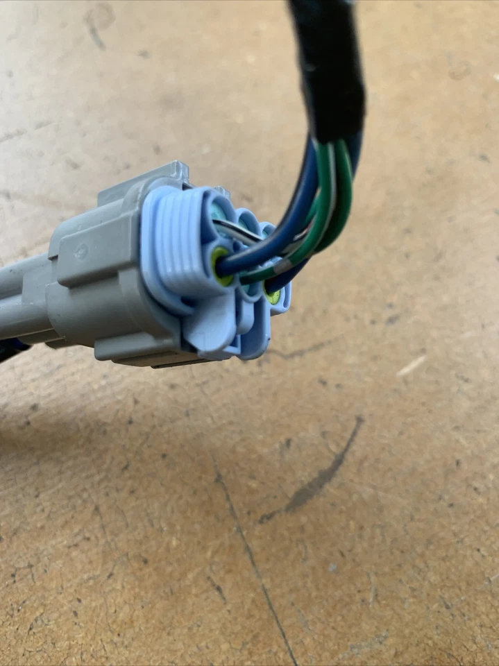 2000-2003 INFINITI QX4 Power Window Motor & Regulator Assembly Front Right OEM - Image 3 of 4