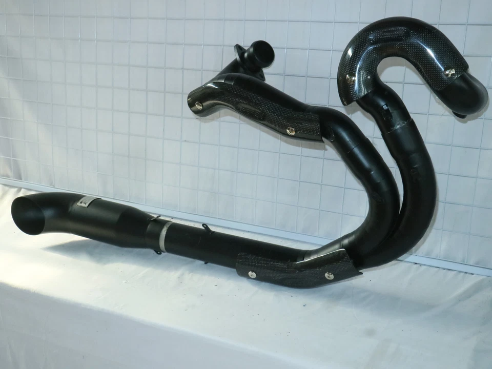 Harley Davidson VRSCDX Night Rod Special 2-1 escape personalizado 2007-2017 | 2025 Foto 3 de 4