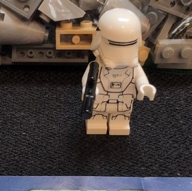 LEGO Star Wars First Order Snowspeeder Microfighter 75126 Complete w/ Minifigure