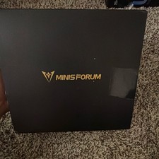 MINISFORUM ELITEMINI UM890 PRO Mini PC AMD Ryzen 9 8945HS 1TB Radeon 780M Black