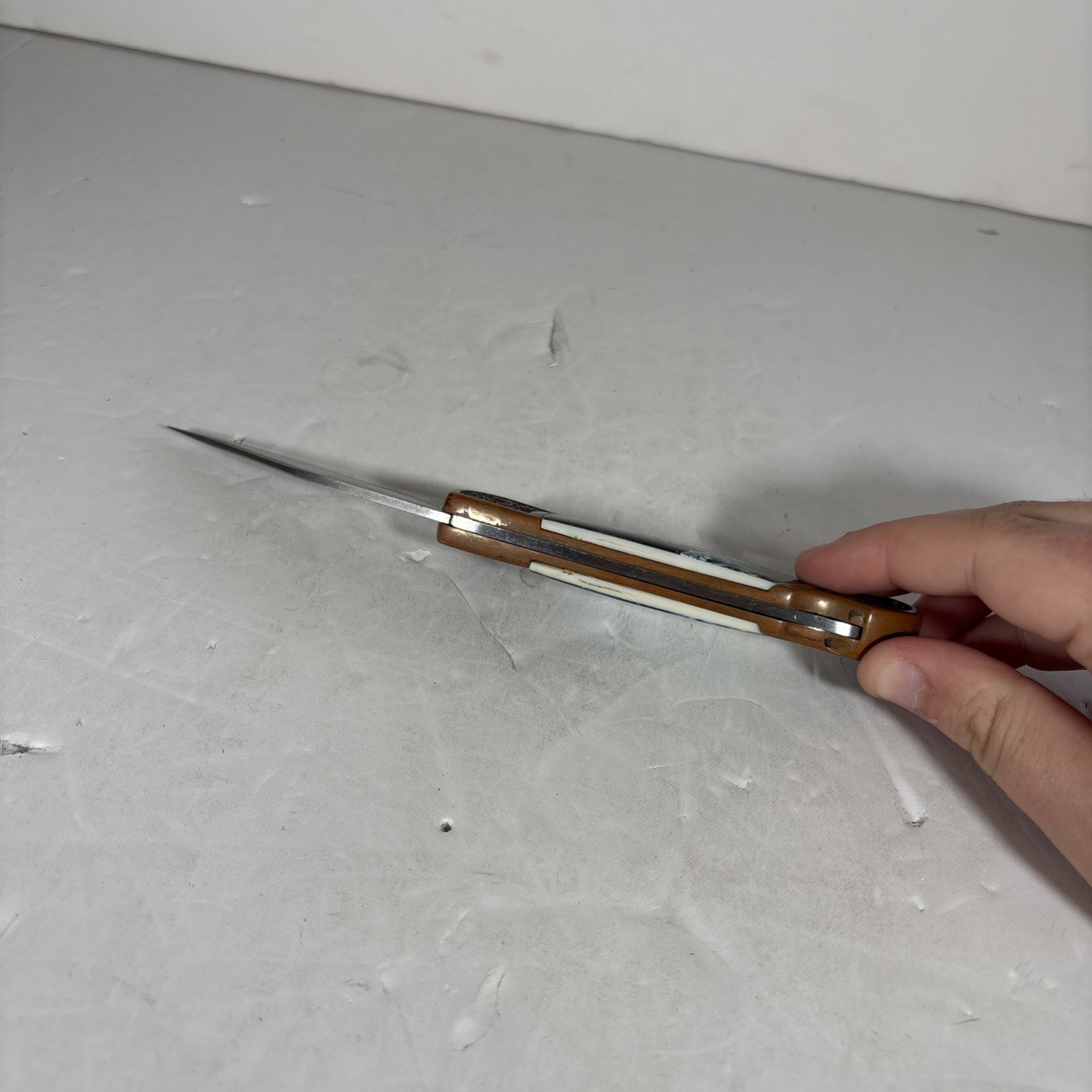 Wilcor Outdoors Wolf Stainless Steel Lockback Folding Pocket Knife