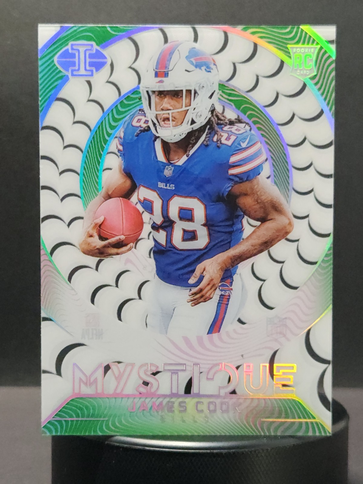 James Cook Panini Illusions Mystique #M19 Green