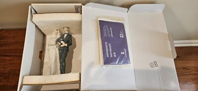 LLADRO 6028 Mazel Tov in Perfect Condition. Original box
