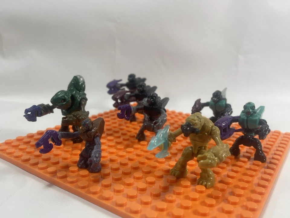 Halo Mega Bloks Construx Covenant Storm Grunt Special Ops Mini Figure Lot Teal - Image 2 of 4