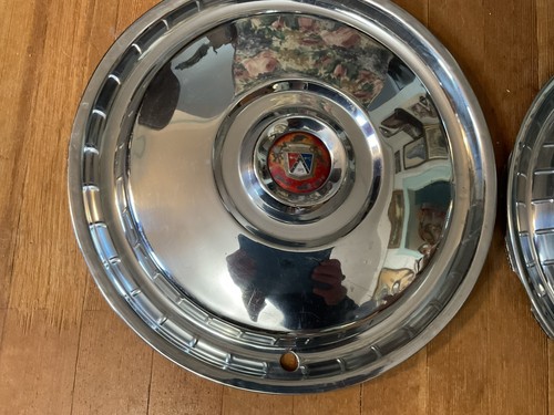 Set Of Four, 1955-56 Ford 15” Hubcaps. #fd 55-56 Wc - Picture 8 of 9