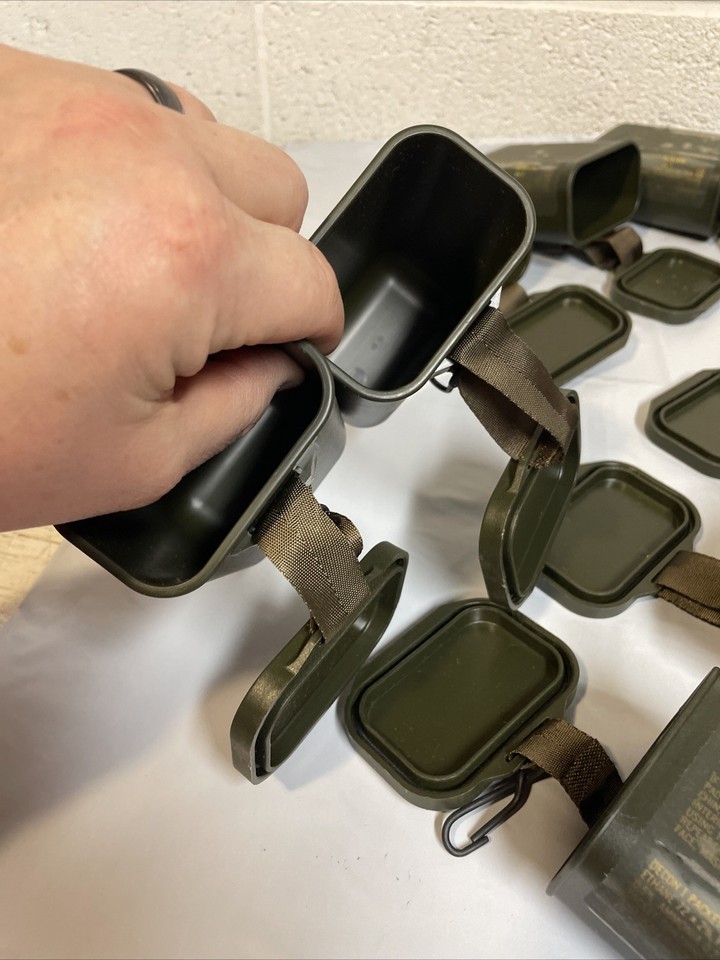 US Army Green Gas Mask Military Army Decon Kit M258A1 Storage Case MT ...