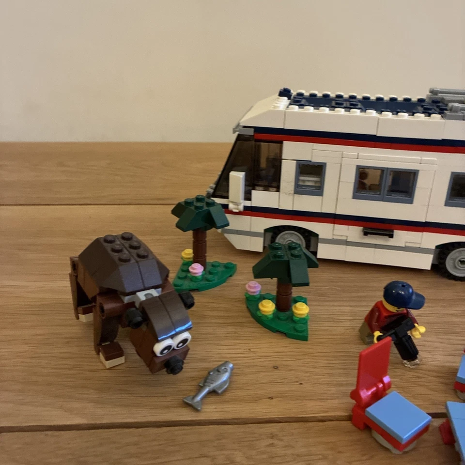 LEGO Creator 31052 Vacation Getaways, photo 2 of 5