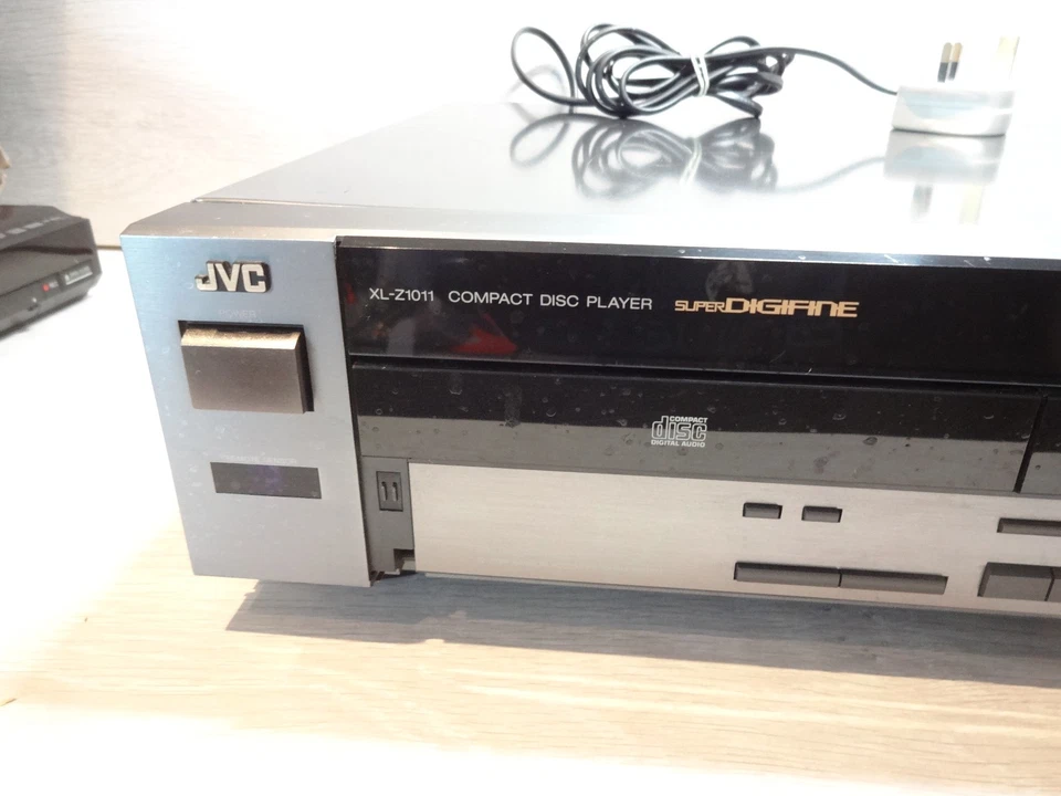 Rare JVC XL-Z1011 - Compact Disc Player - Super Digifine - Black CD - Image 3 of 4