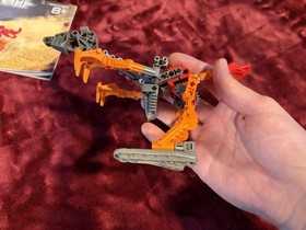 LEGO BIONICLE: Bionicle Master Builder Set (10023)  w/ instructions