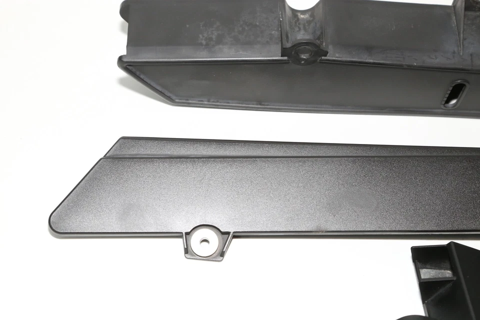 09-13 Yamaha V Star 950 Xvs950 basculante juego de protector de cadena superior e inferior OEM Foto 4 de 4