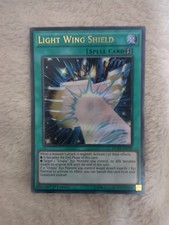 Lichtflügelschild - DUSA-DE039 - Ultra Rare - 1. Auflage - YuGiOh