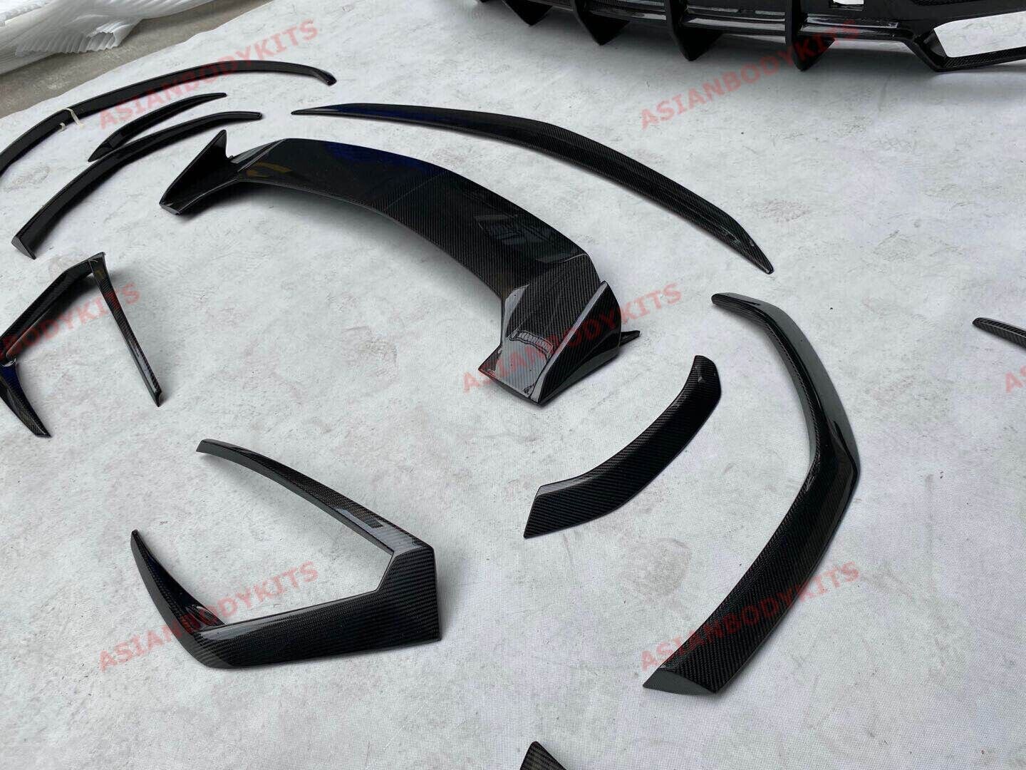 Aftermarket Carbon Fiber "TC Style" Full Body Kit for Lamborghini Urus 2018+