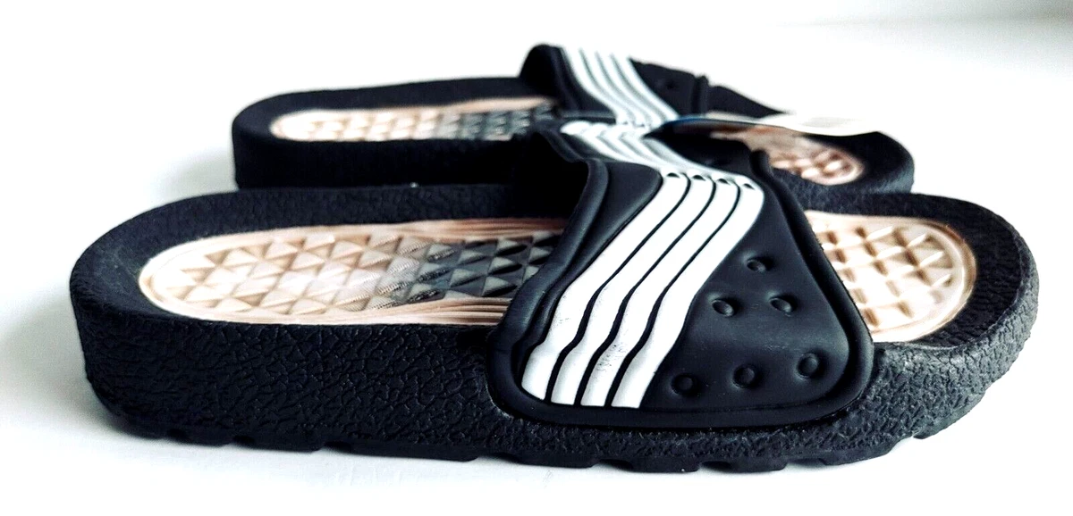 Sand N Sun Youth Soccer Slide Shoes Sandals Blk Wht Size S 11 12 NEW 19157