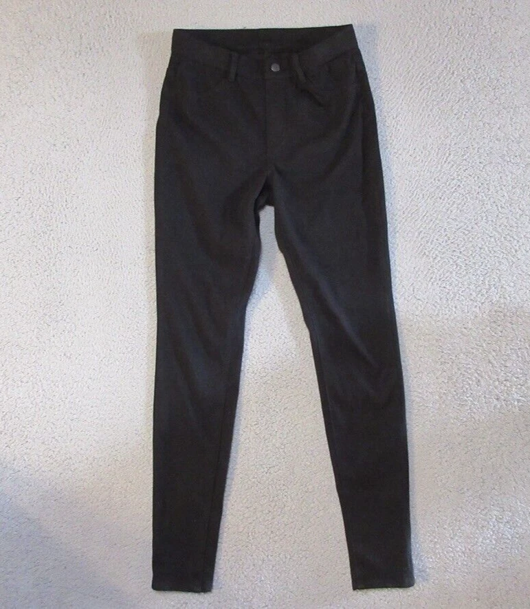 Uniqlo Pull On Stretch Black Jeggings Size Small 26-27” Waist Measures 26x29