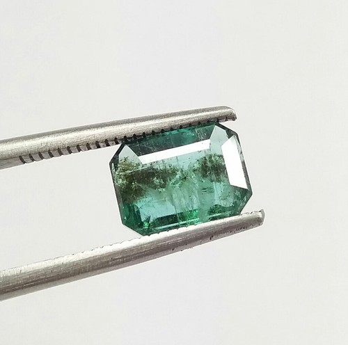 Esmeralda verde brillante natural de 2,35 quilates Zambia mina de tierra corte esmeralda de alta calidad - Imagen 3 de 12