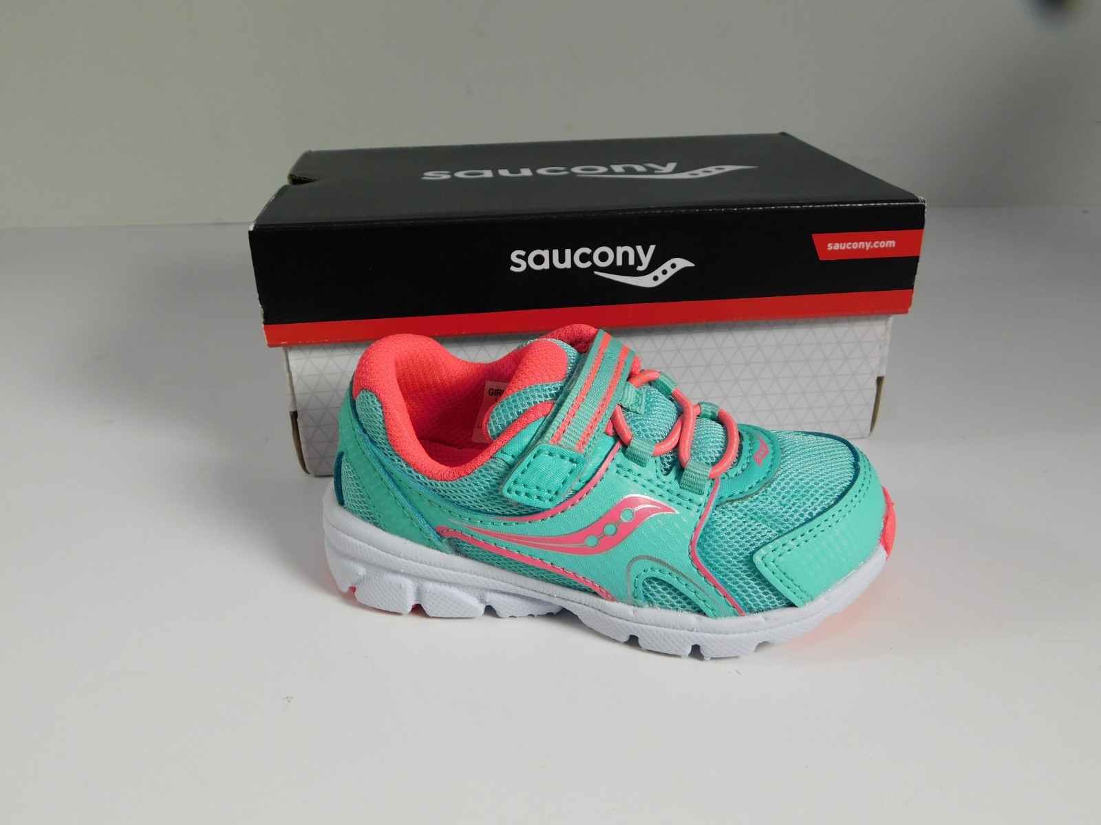 saucony shoes for girls