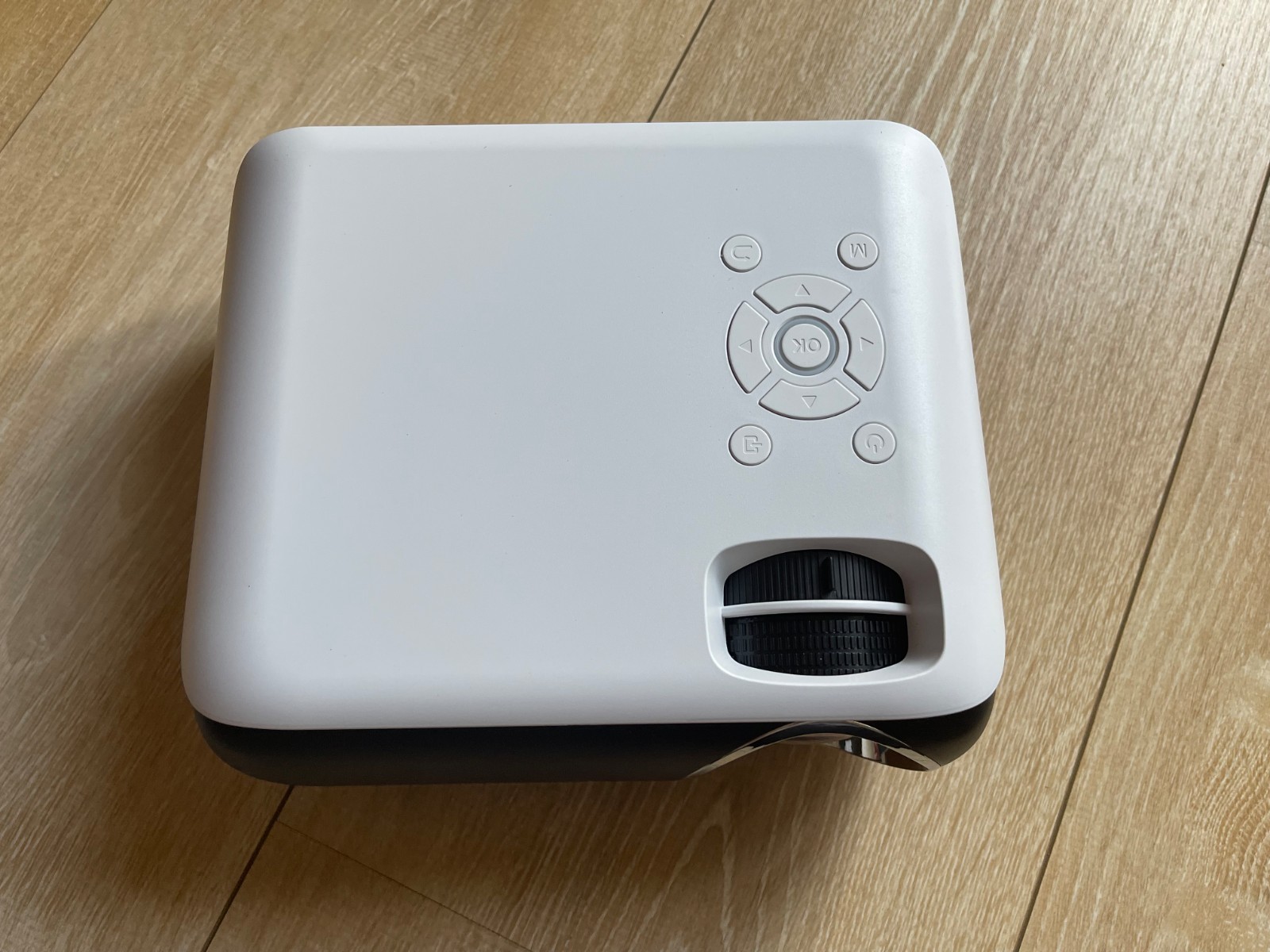 projecteur home cinéma androidbluetooth – vue détaillée