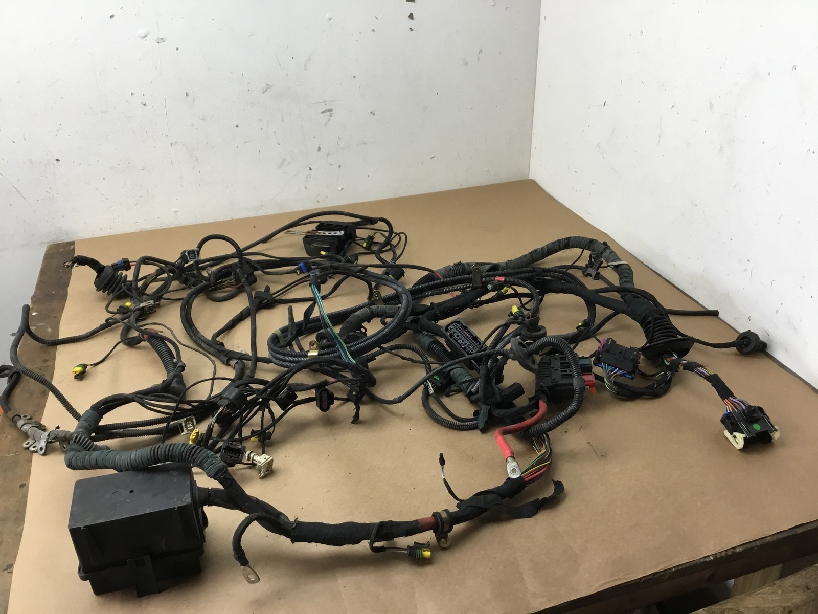 Maserati Coupe GT 2003 4.2L RWD Engine Bay Loom Wire Wiring Harness 02-06 ;:Y