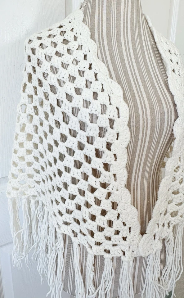 Mantón de ganchillo blanco hecho a mano vintage años 70 hippie boho abuela Foto 3 de 4