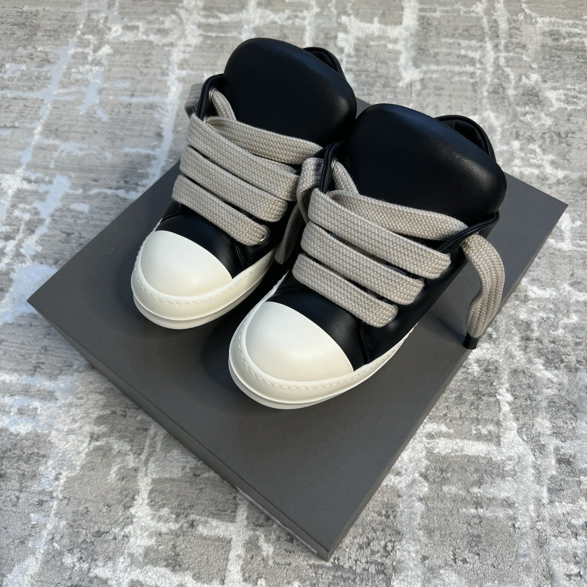 Rick Owens Jumbo Lace Low Top Sneaker 'black Milk' Sz- 8M