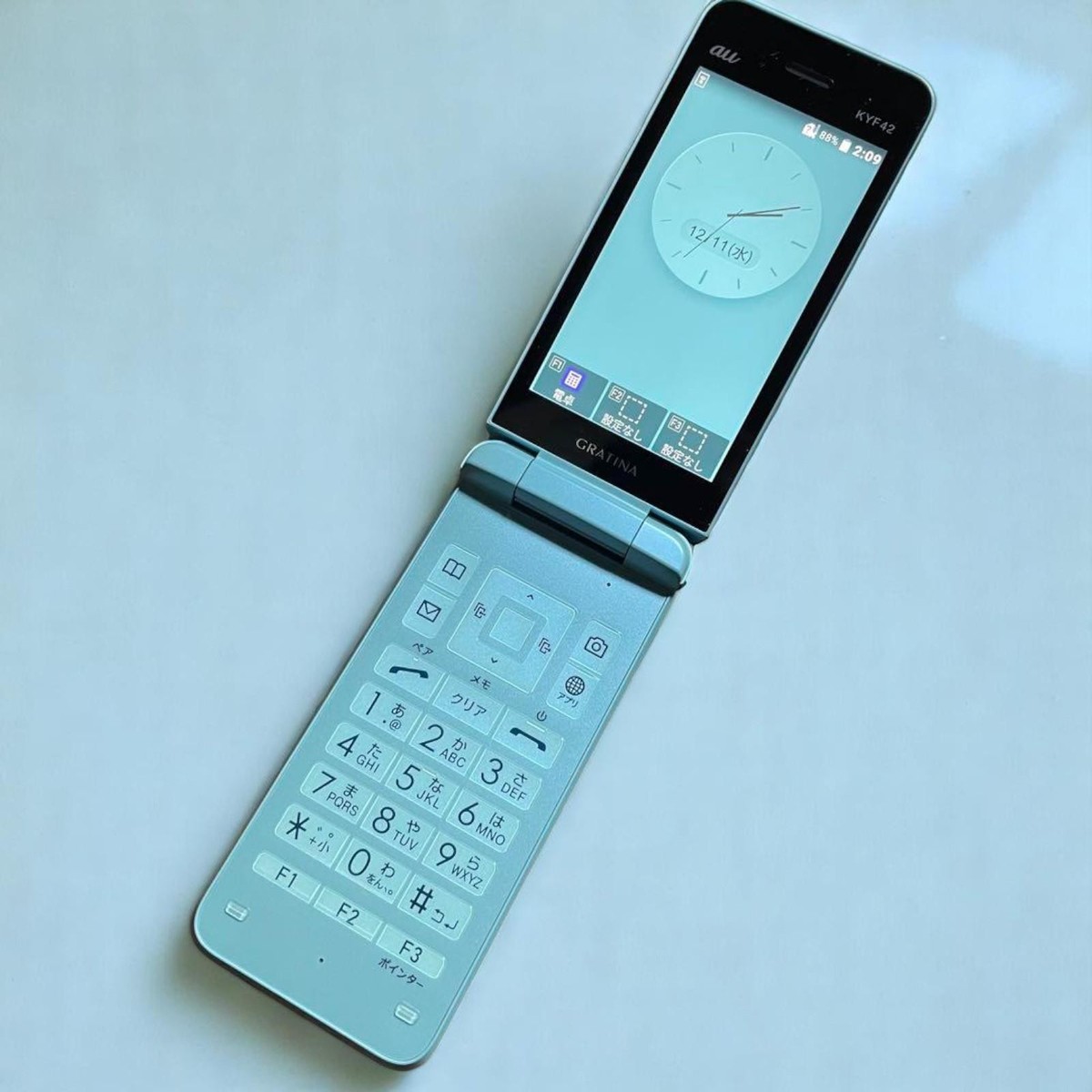 KYOCERA KYF42 GRATINA WIFI ANDROID FLIP PHONE UNLOCKED JAPAN Light