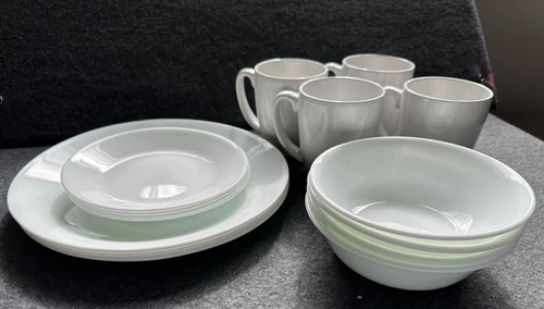 16 piece Dinnerware Winter Frost White 4 place settings Corelle NEW