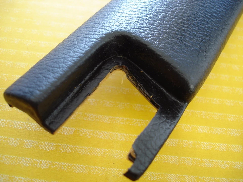 Moldura interior interior Mercedes Benz W114 W115 moldura pilar A 220 230 250 sedán Foto 4 de 4