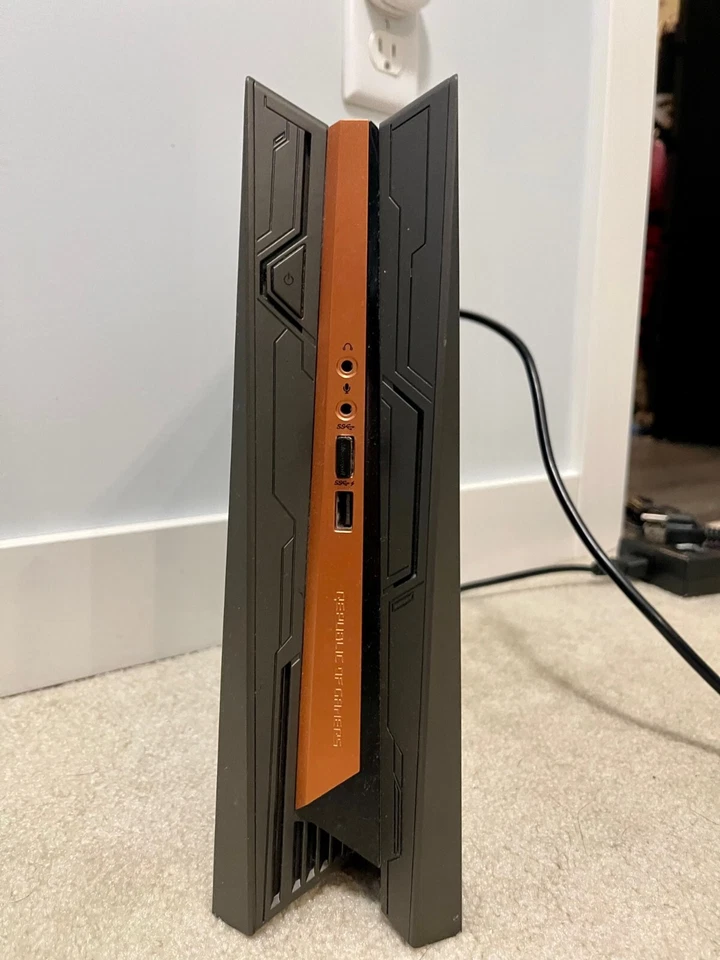 PERFECT CONDITION; ASUS Republic of Gamers GR8 II Mini-Tower Desktop Computer - Image 3 of 4