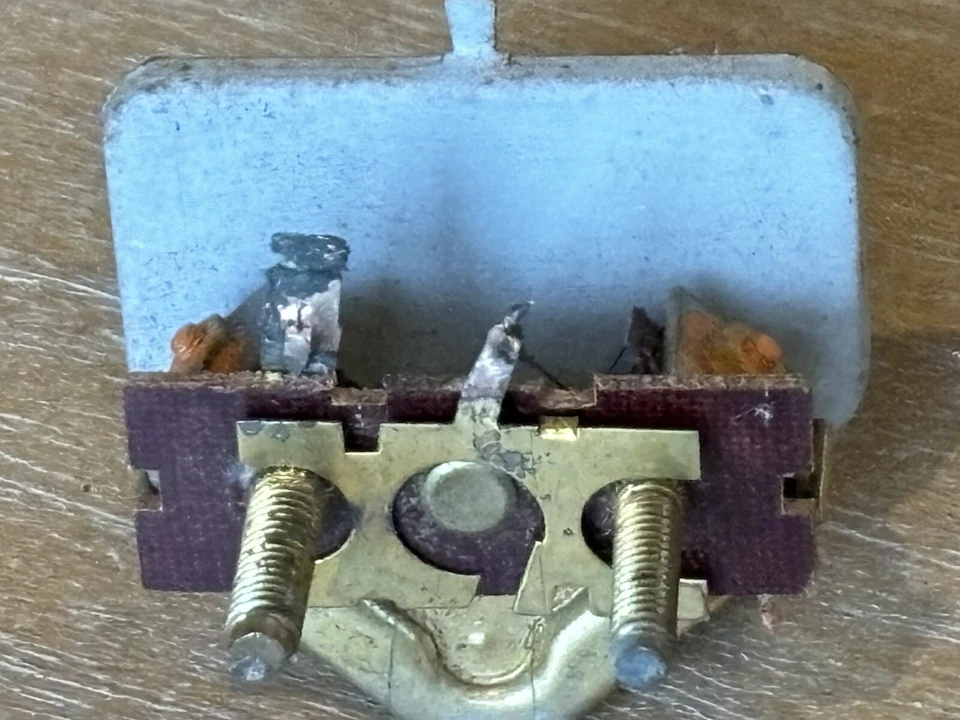 Nuevo de Lote Antiguo 1946-1947 Pontiac Streamliner Torpedo Medidor de Temperatura del Agua 1511661 GM Foto 3 de 4