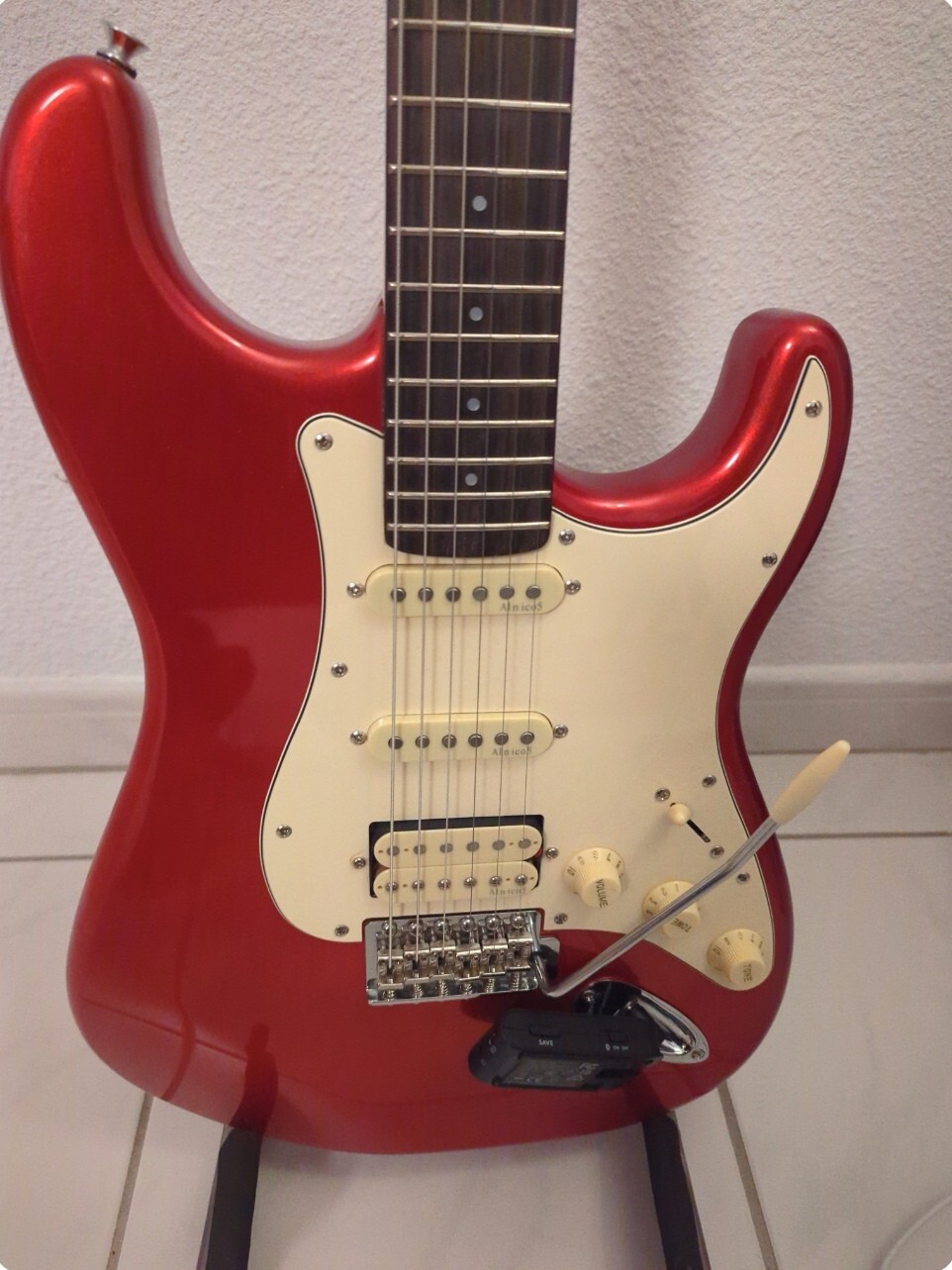 Guitare Prodipe ST 83 : dites adieu aux problèmes d'accordage avec ce modèle stable