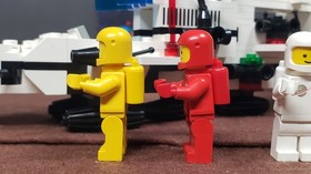 Lego Classic Space 6780 XT Starship Light/ Sound Complete+ 3 Xtra Minifigs Works