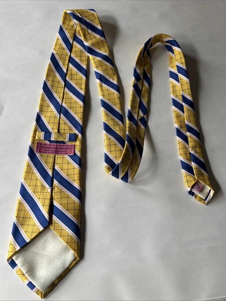 Corbata Vineyard Vines Repp seda amarillo azul rayas cuadros 60” hecha a mano EE. UU. Foto 3 de 4